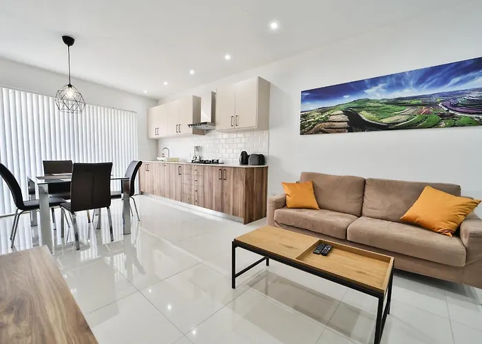Apartment 5 Ashville Court